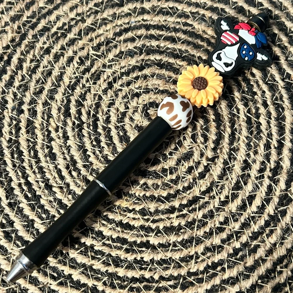 Patriotic 🇺🇸 Beaded Pen